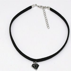 Black diamond choker